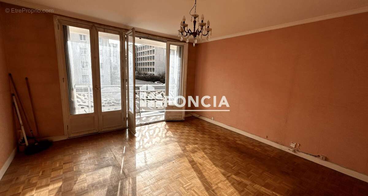 Appartement à FONTENAY-AUX-ROSES