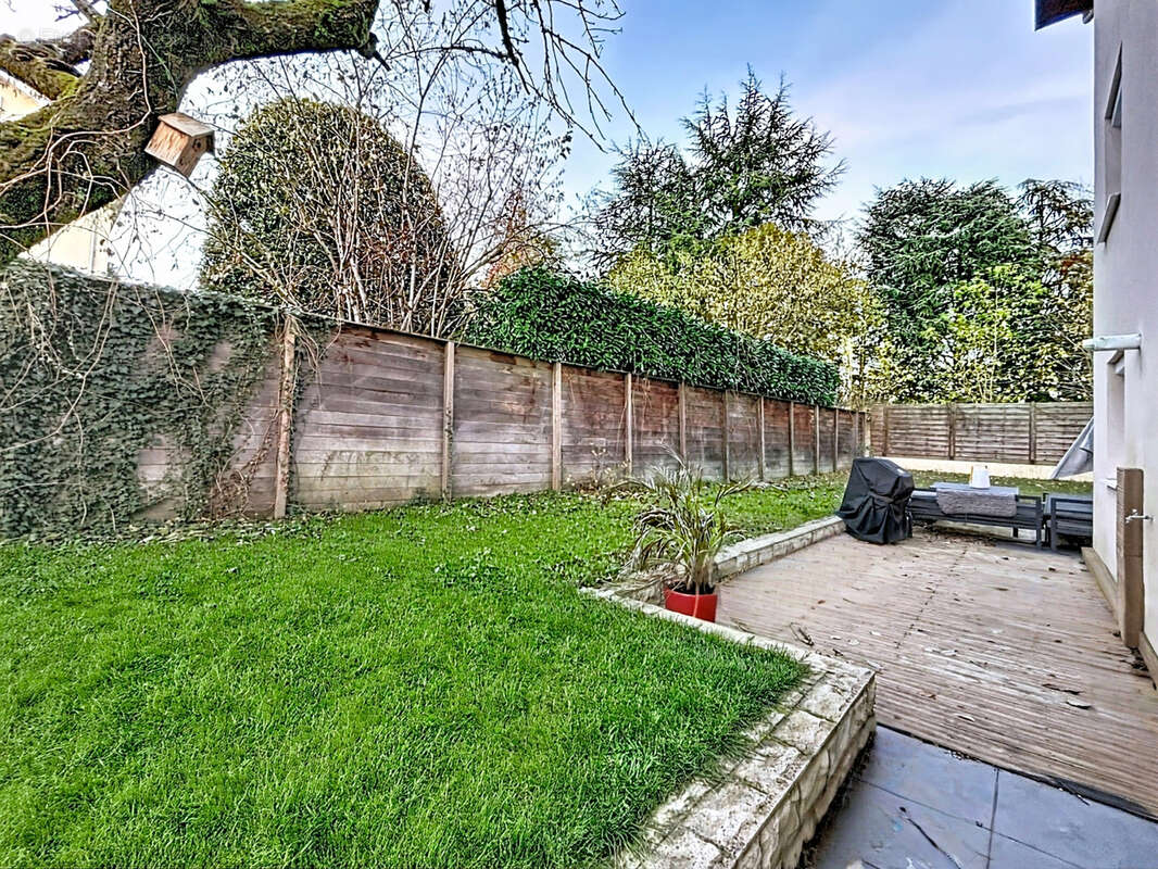 Maison à TASSIN-LA-DEMI-LUNE