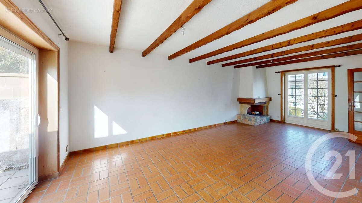 Maison à SAINT-QUENTIN