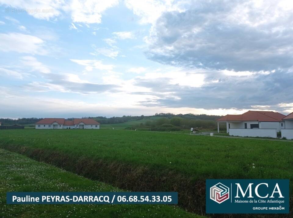 Terrain à MASLACQ