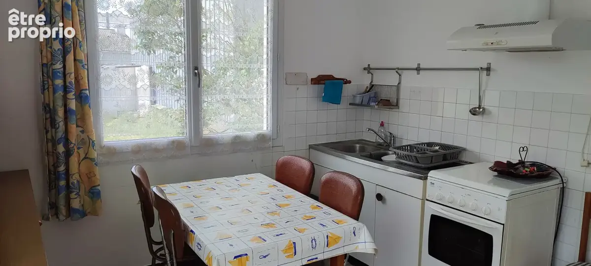 En vente à Saint-Michel-Chef-Chef : maison 2 pièces avec garage et jardin - photo 2