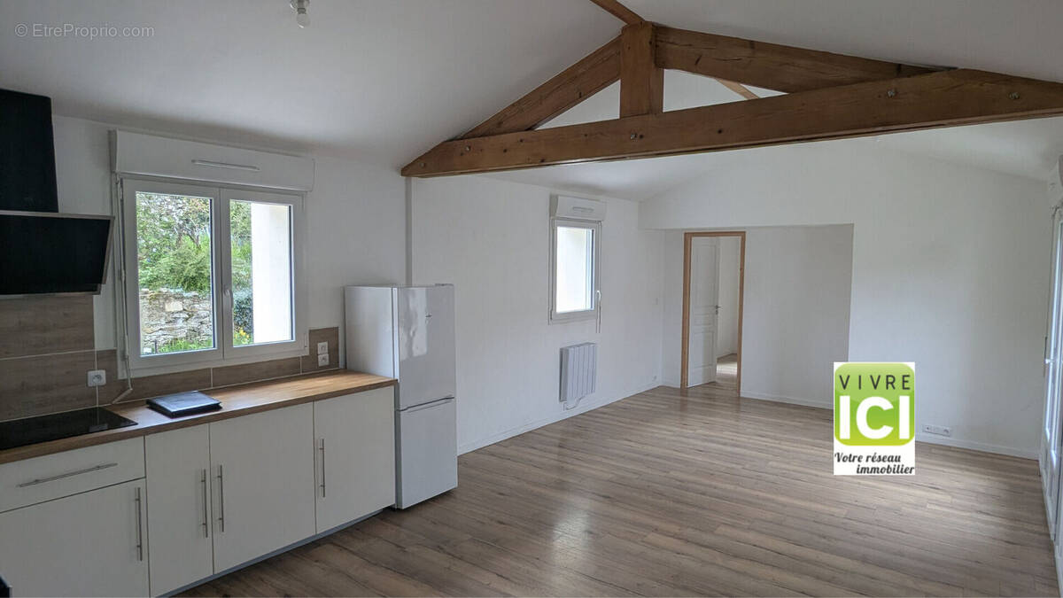 Maison à SAINT-JULIEN-DE-CONCELLES