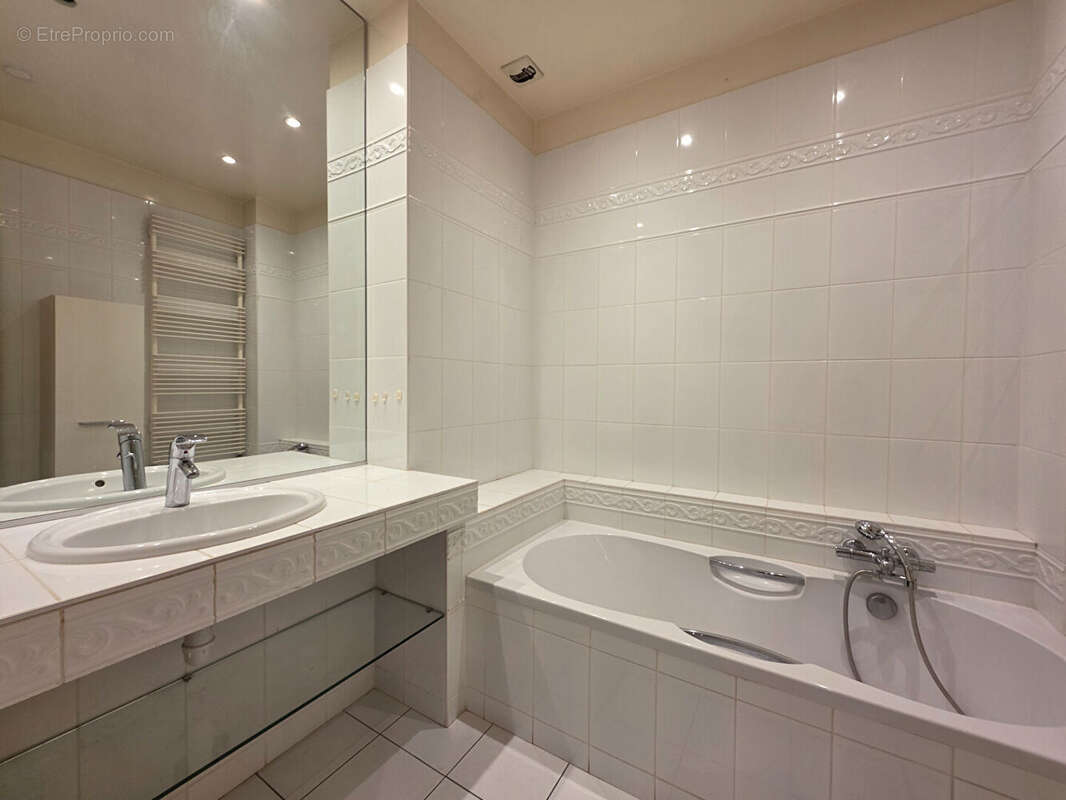 Appartement à ROMANS-SUR-ISERE