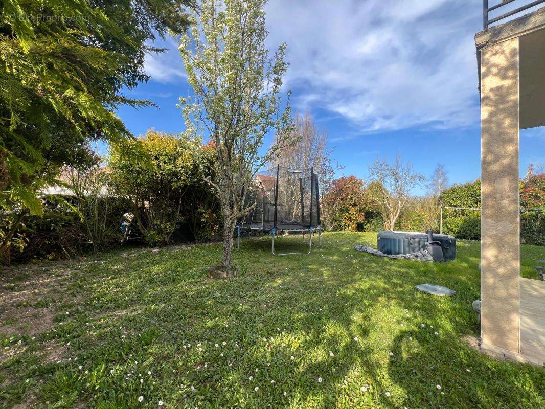 Maison à SAINT-ANDRE-LES-VERGERS