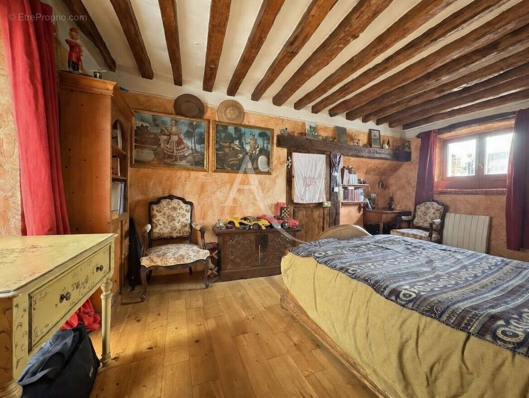 Maison à BUSSY-SAINT-GEORGES