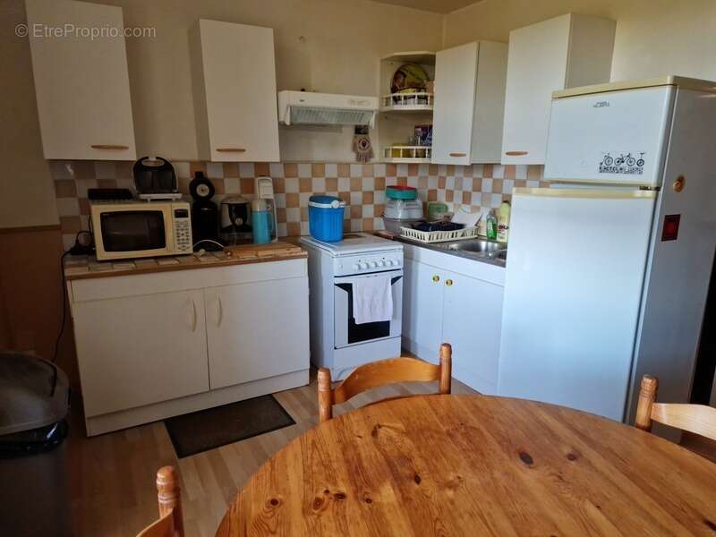 Appartement à CONTREXEVILLE