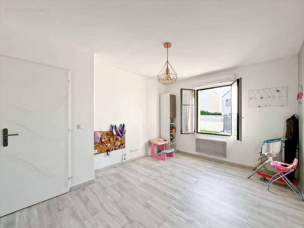 Maison - 6 pièces - perdreauville - photo 8