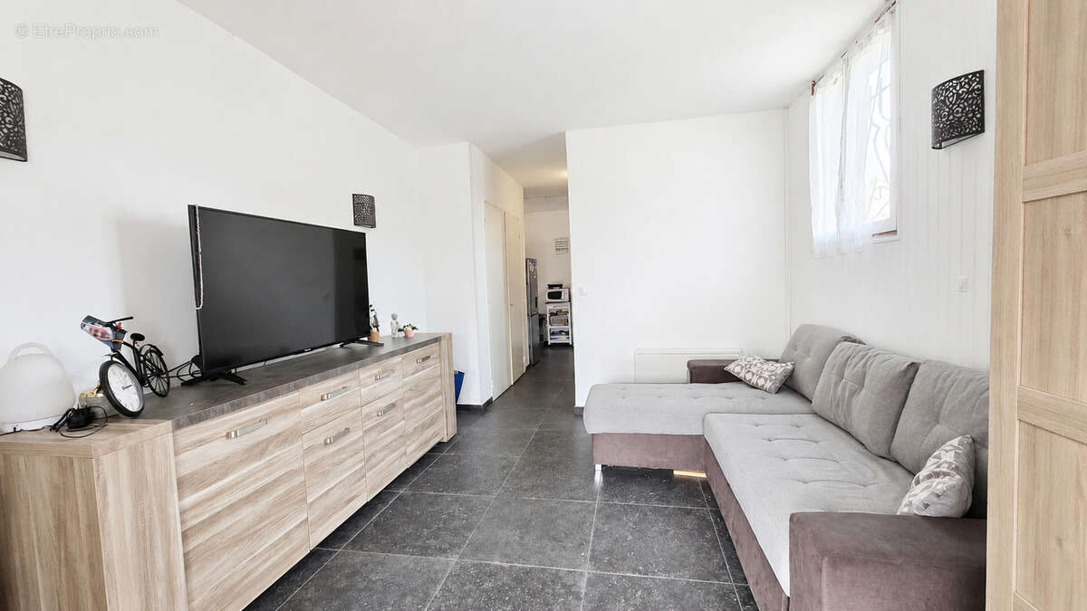 Nouveauté Studio meublé avec vue mer à deux pas des plages de Saint-Aygulf - photo 4