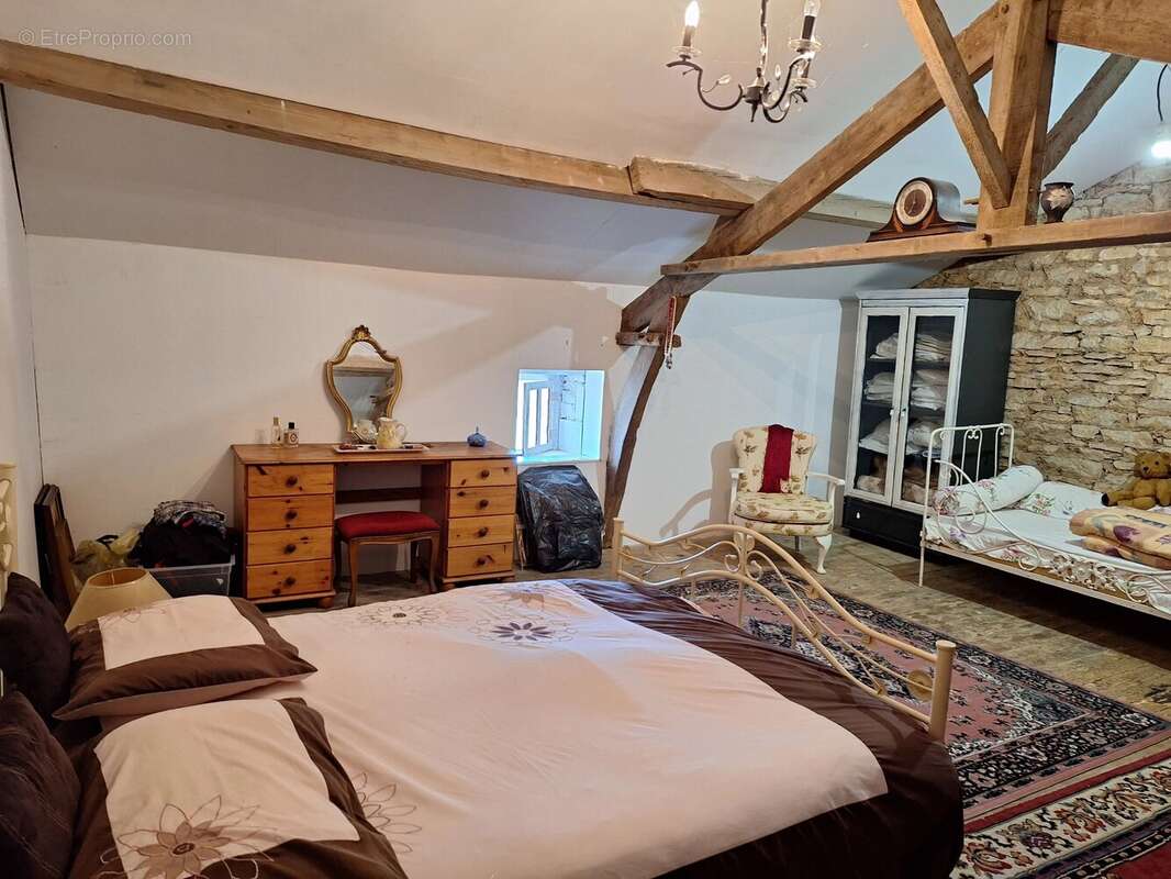 Maison à MAUPREVOIR