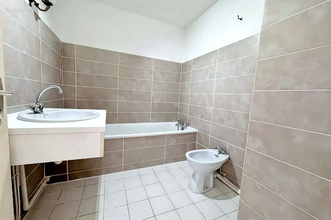 Appartement à BEZIERS