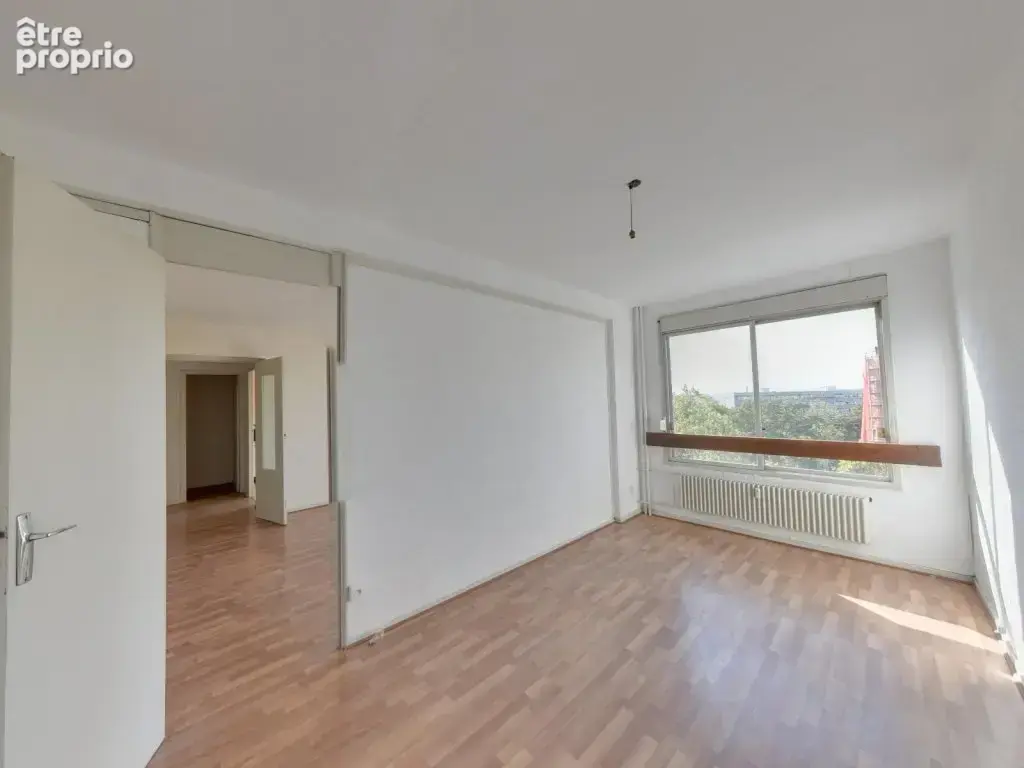 LYON 4 - Secteur Clos Jouve - T3 de 77m² à rénover - photo 7