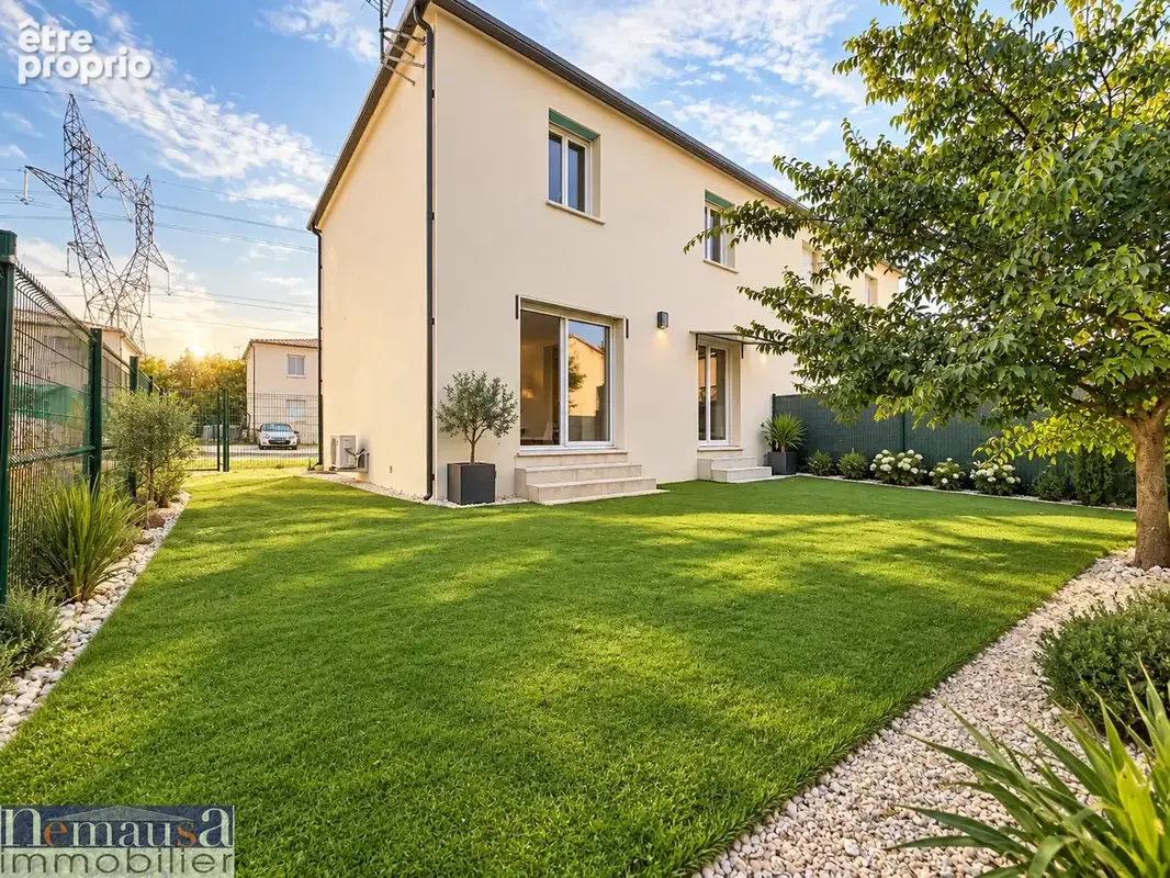 Photo Maison à La Calmette au prix de 229 000€