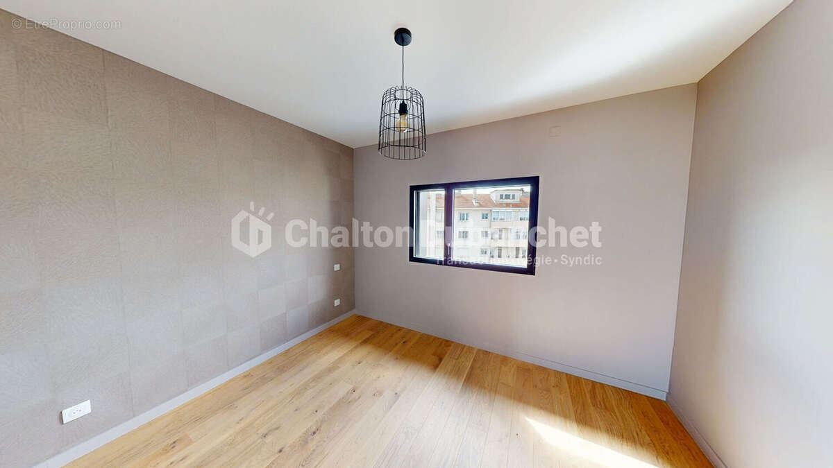 ROANNE - Maison de Prestige "Black House" de 121 m² - photo 10