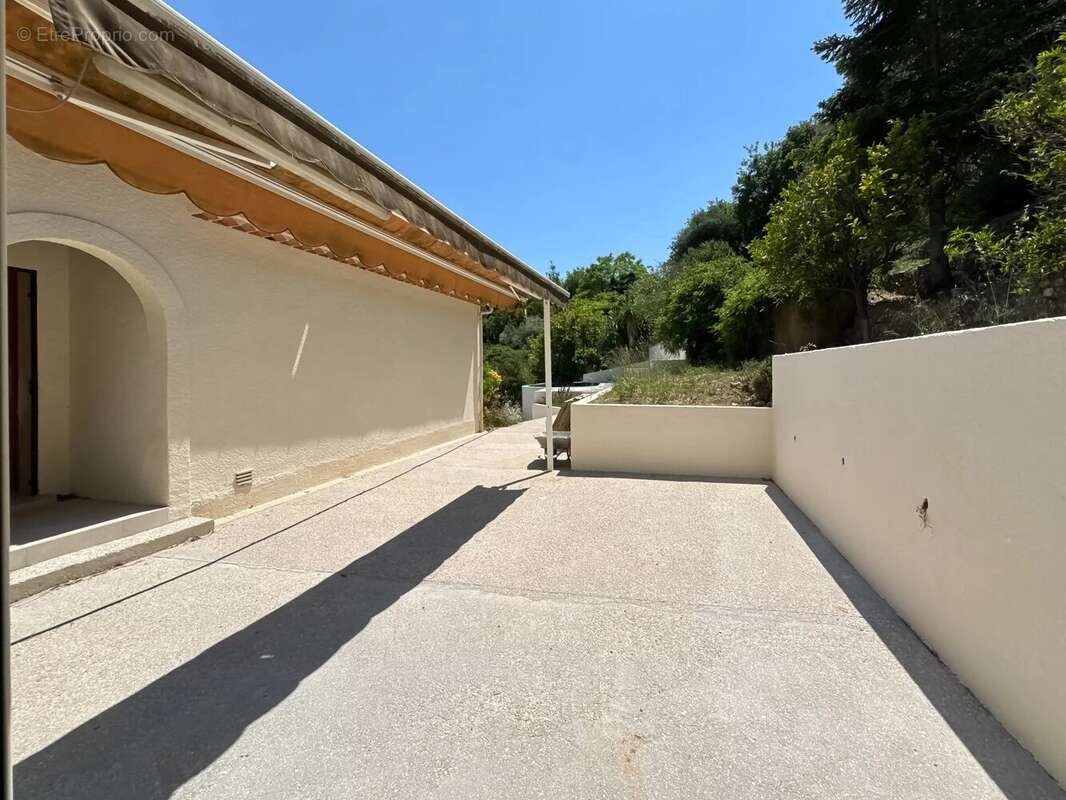 Maison à ROQUEBRUNE-CAP-MARTIN