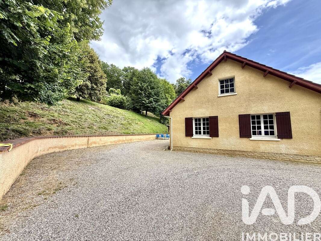 Maison 135 m² à Saint-Andre-D'allas  - photo 3