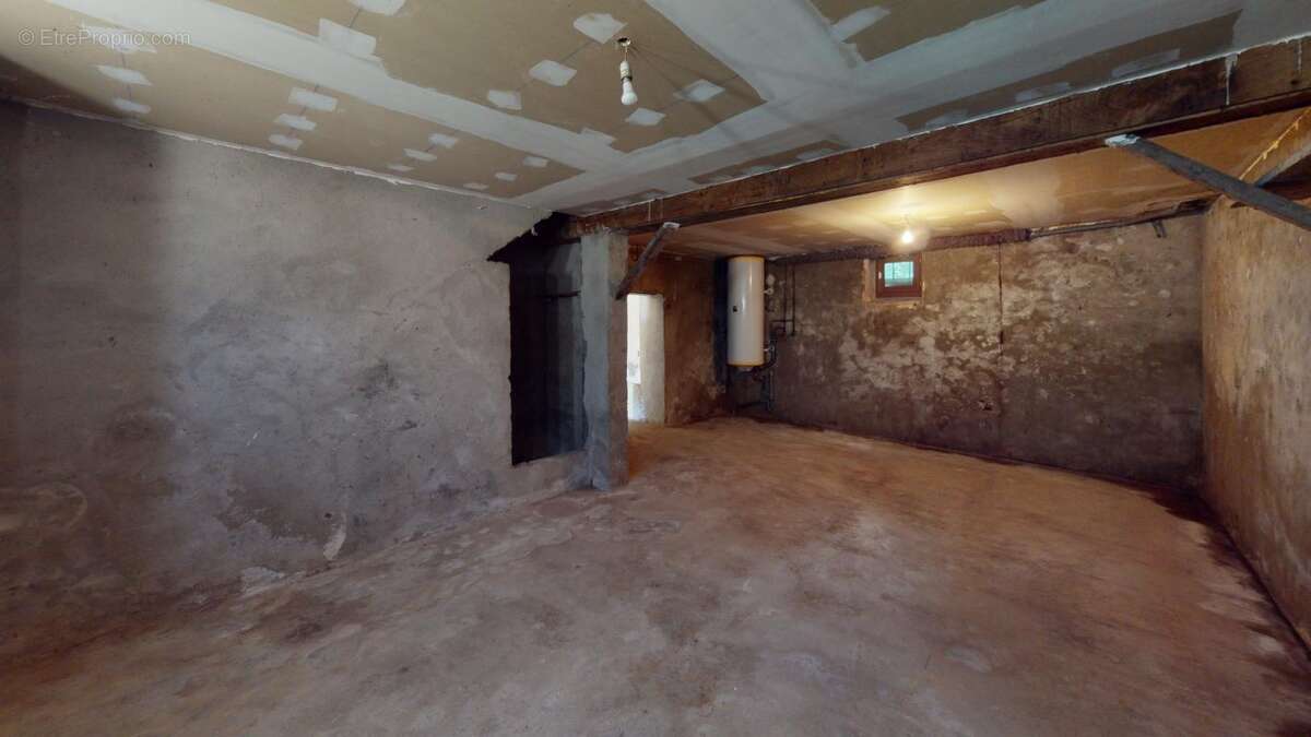 Maison à NEUVY-DEUX-CLOCHERS