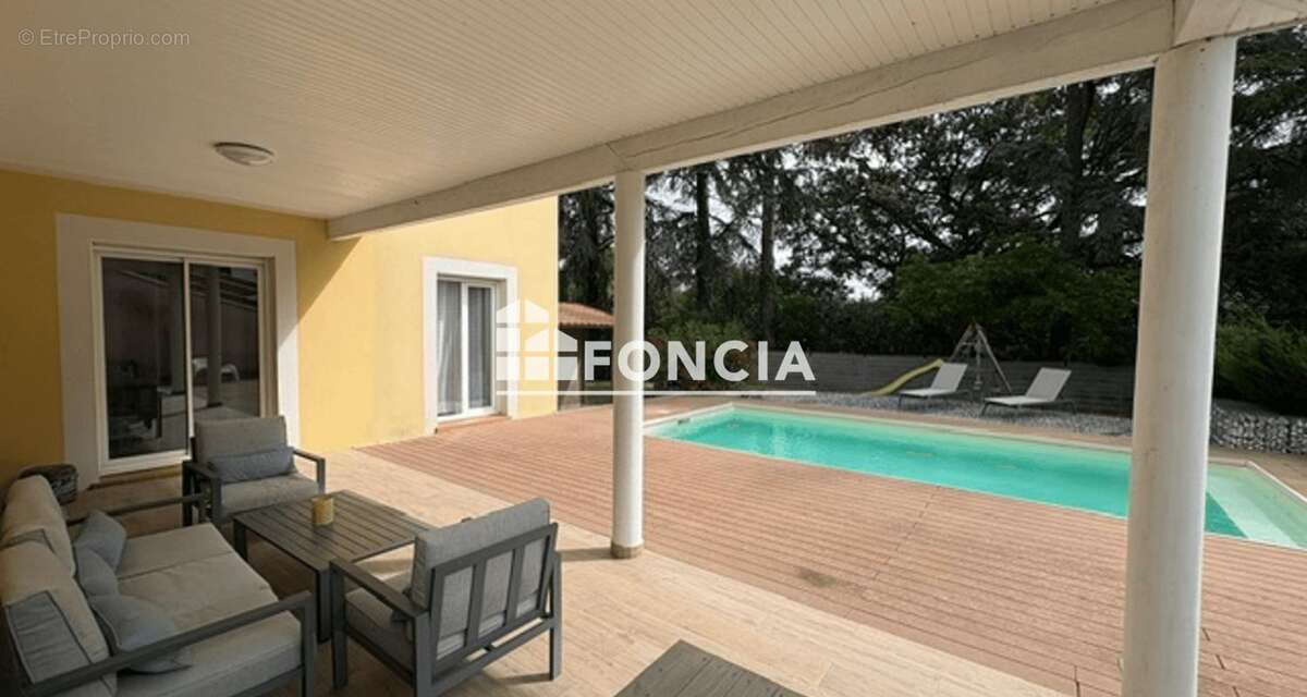 Maison à RAMONVILLE-SAINT-AGNE