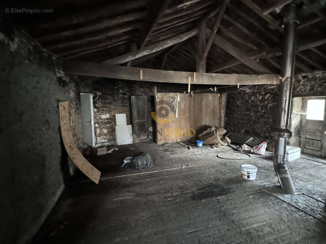 Appartement à SECONDIGNY