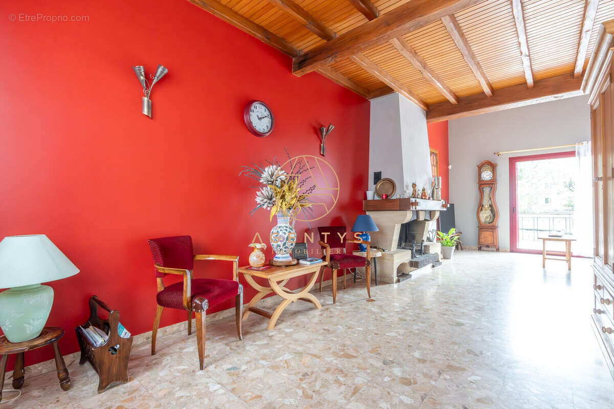 Maison à LE PERREUX-SUR-MARNE