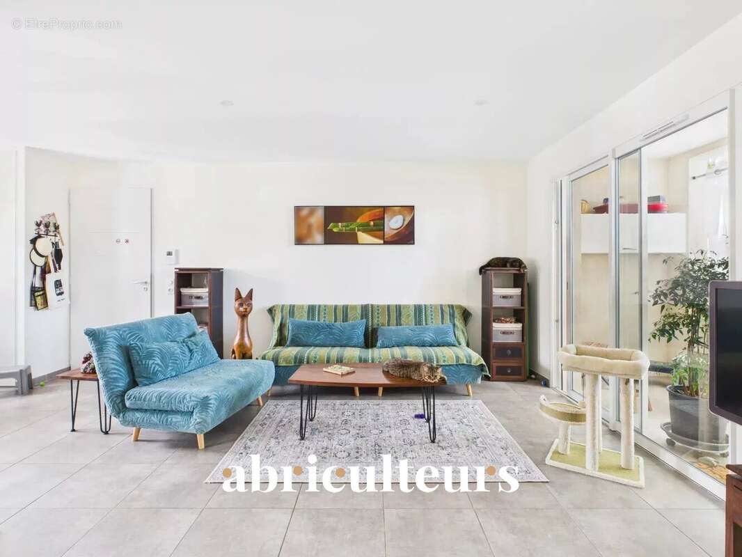 Appartement à PELISSANNE