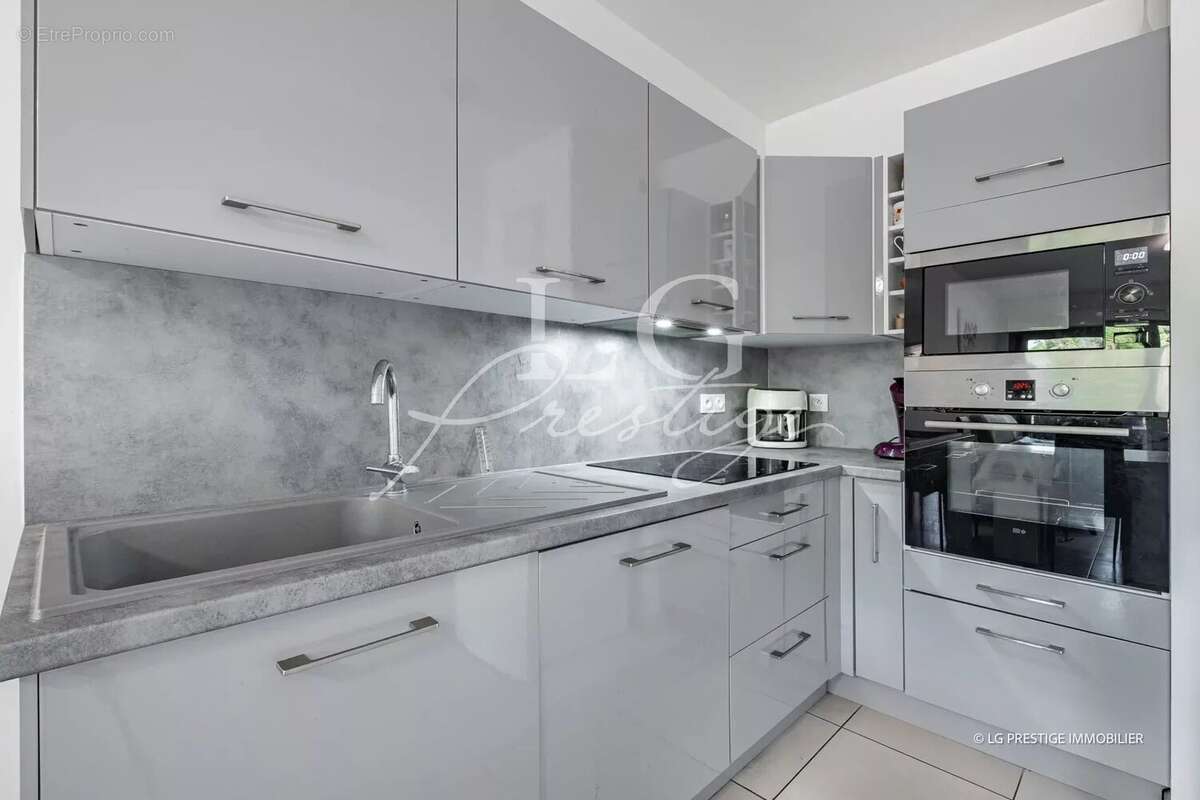 Appartement à THEOULE-SUR-MER