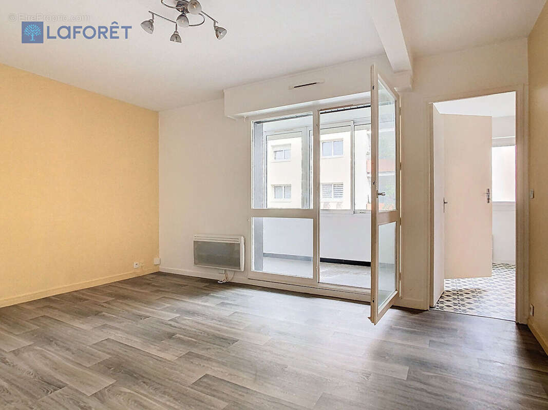 A VENDRE Appartement Lanester 2 pièce(s) 47,76 m2 - photo 3
