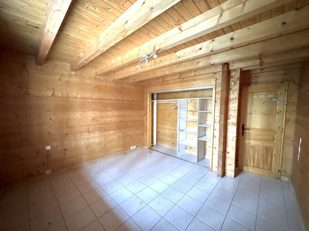 Maison à ALLONZIER-LA-CAILLE