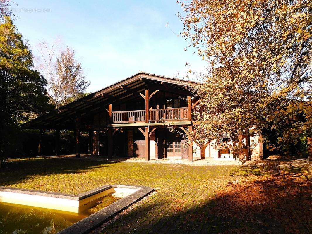 Maison à MAZEROLLES