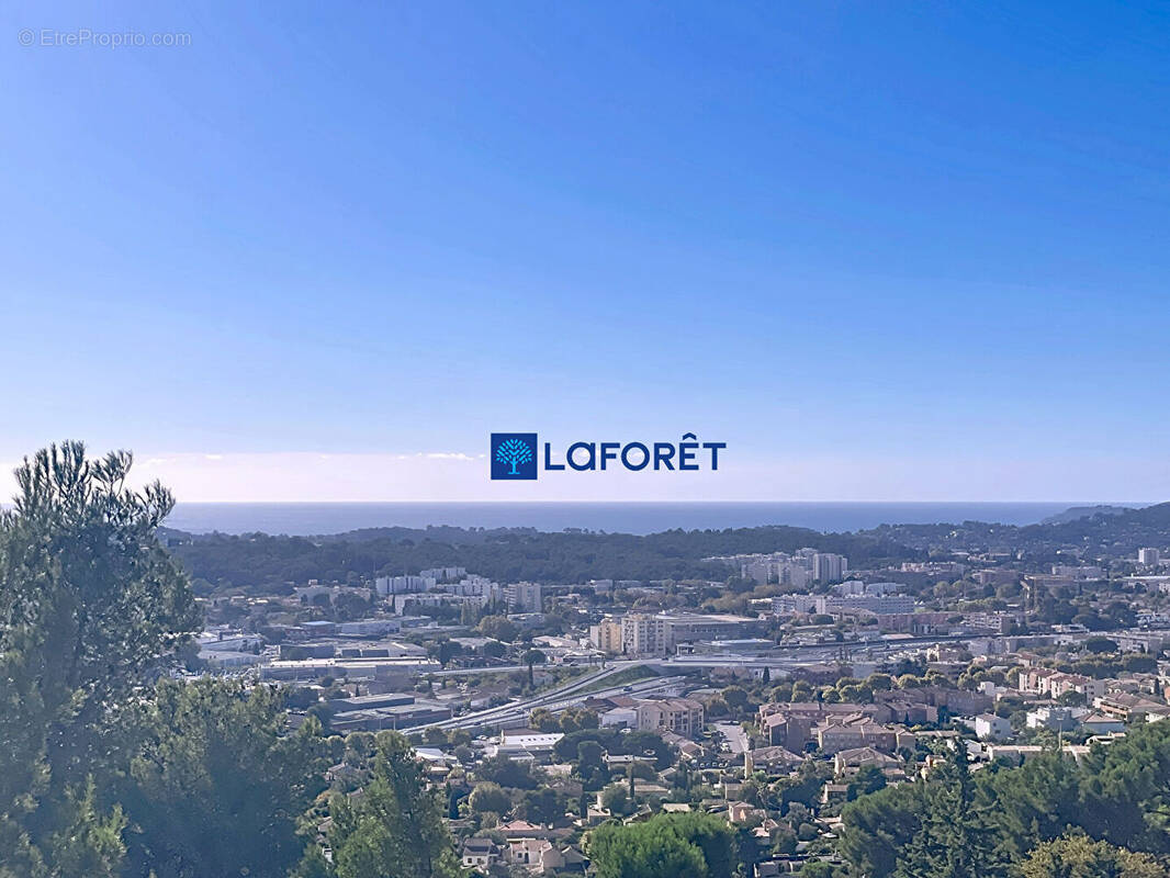 Appartement à LA VALETTE-DU-VAR