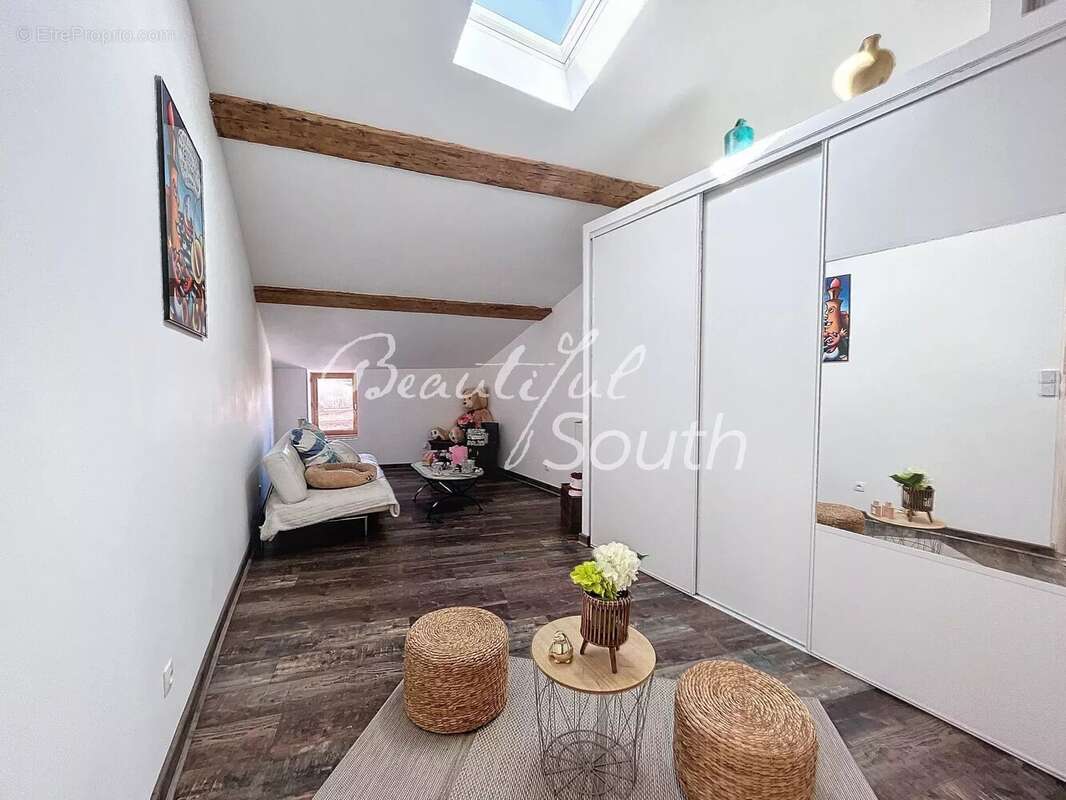 Maison à MONTESQUIEU-DES-ALBERES