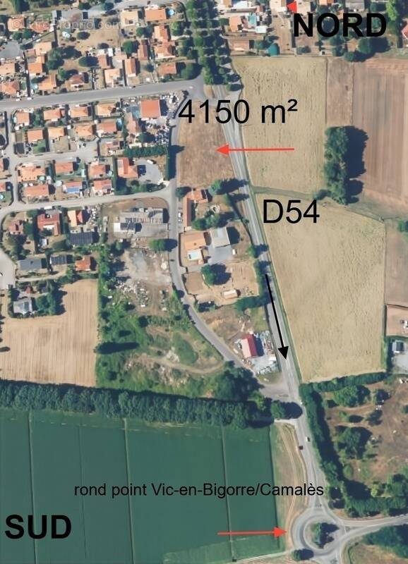 Terrain à CAMALES