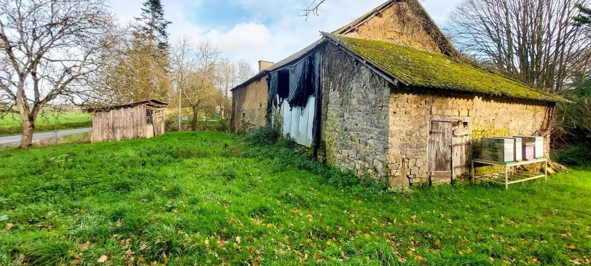 Maison à ANDOUILLE-NEUVILLE