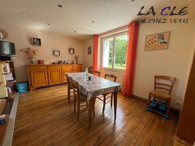 Maison à LE BUSSEAU