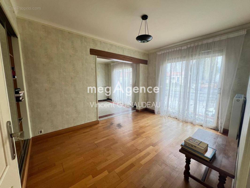 Maison à LA ROMAGNE