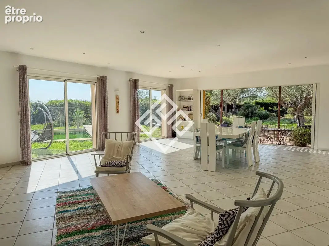 Maison de prestige- 205 m2- 5 pièces - photo 9