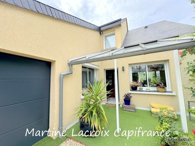 Maison à CHERRE