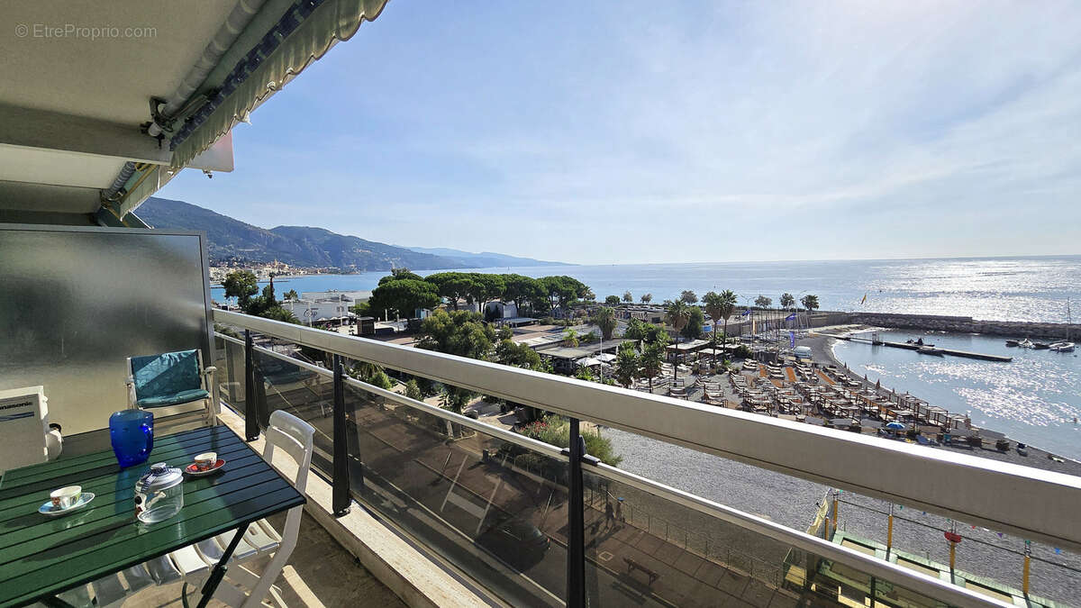 Appartement à ROQUEBRUNE-CAP-MARTIN