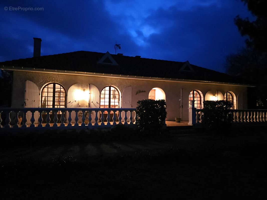 Maison à LAVERNOSE-LACASSE