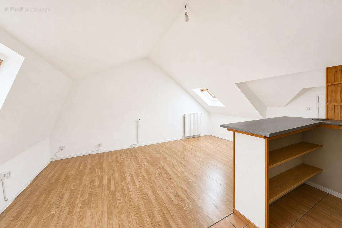 Appartement à CHARS