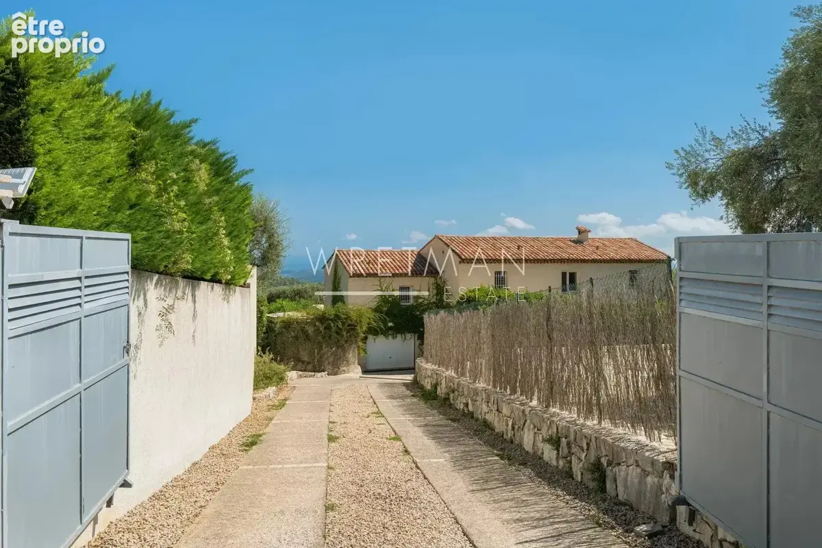 Villa contemporaine avec vue panoramique sur la mer - Tourrettes-sur-Loup - photo 23