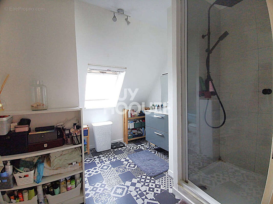 Maison à LA CHAPELLE-D'ARMENTIERES