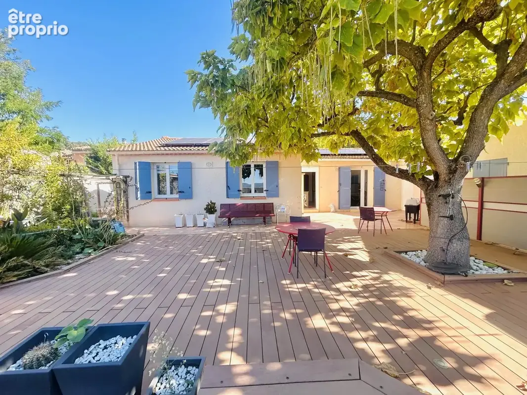 Appartement 5 pièces 137 m² à vendre à Greoux-Les-Bains (04800) - photo 2