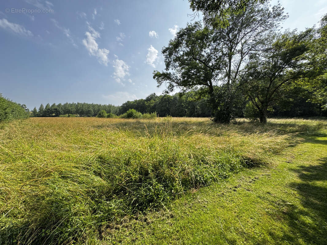 Maison à CHALLIGNAC