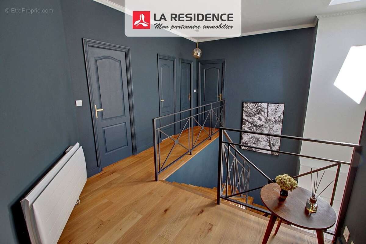 Maison à VAUX-SUR-SEINE