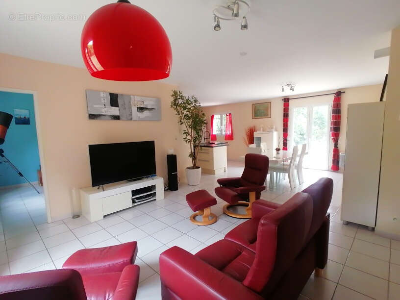 Maison de plain pied 5 pièces MOISSAC - photo 3