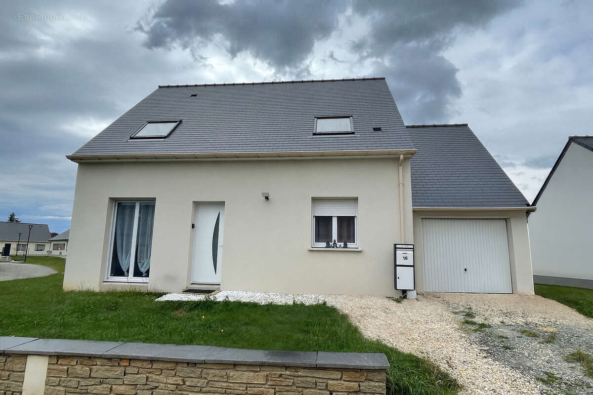 Maison à MEE