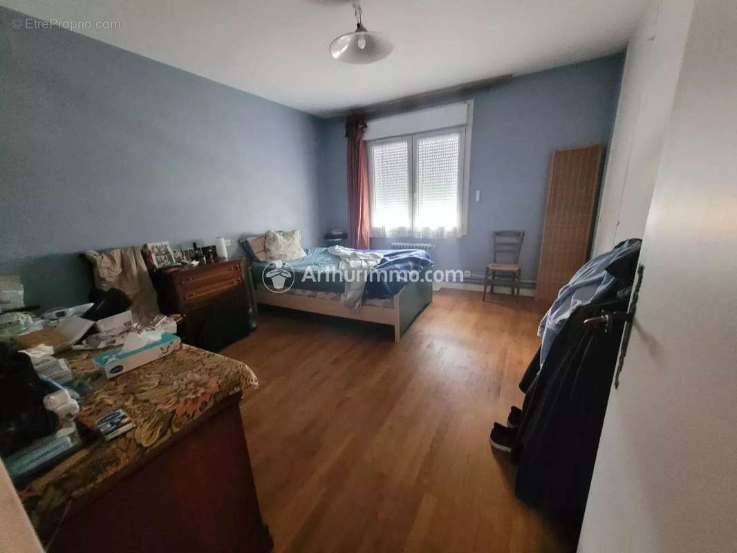 Maison à SAINT-JEAN-D&#039;ANGELY