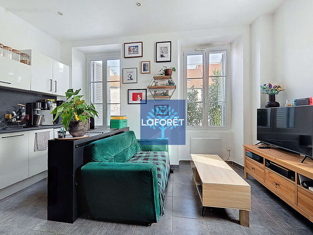 Appartement à LINAS
