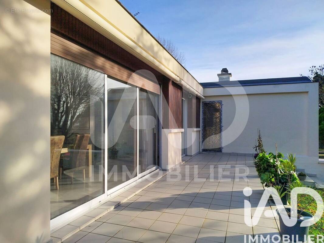 Photo 1 - Maison à LE VIVIER-SUR-MER