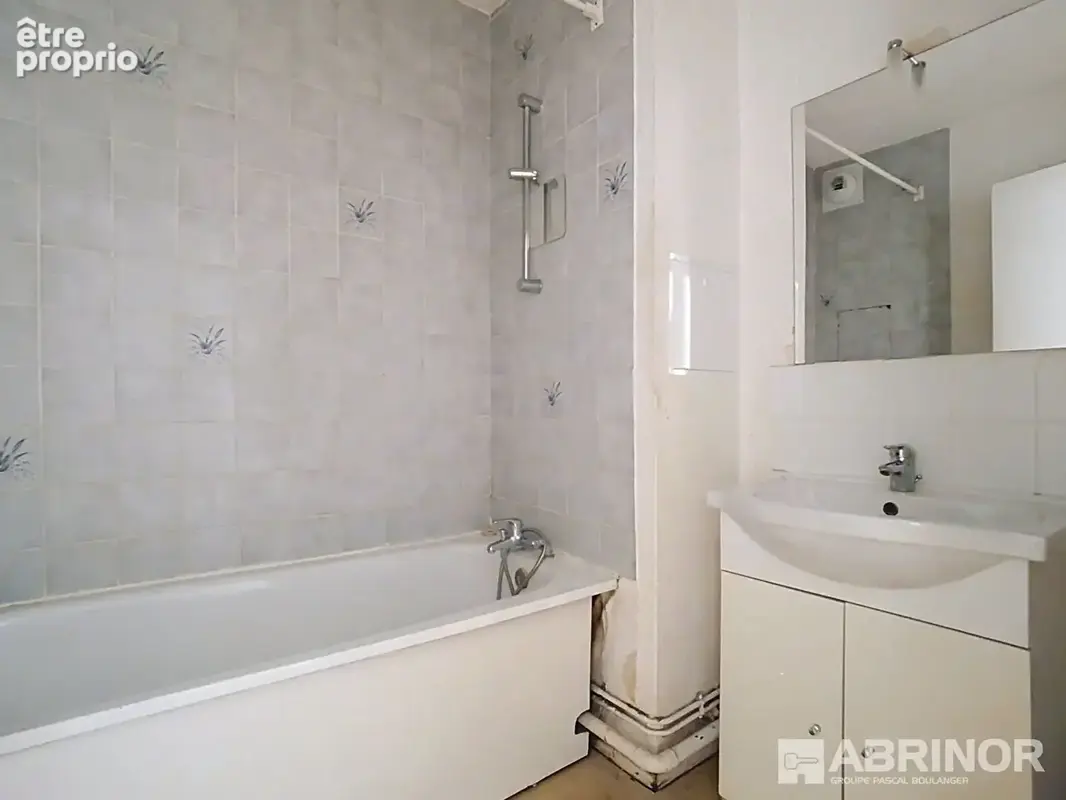 Appartement de 65.85 m² habitables - 2 chambres - SDB - Parking privatif - photo 9